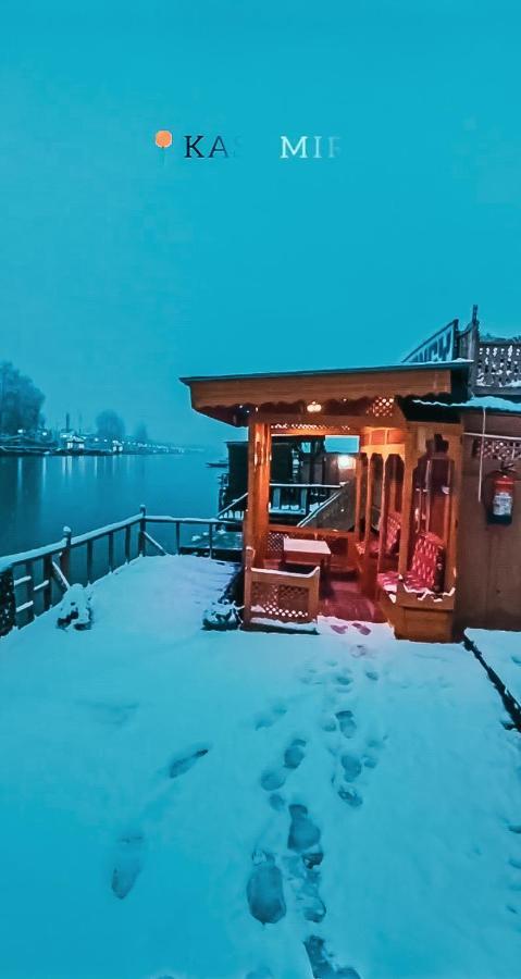 Hotel Hb Nancy Group Of Houseboats Srīnagar Exterior foto